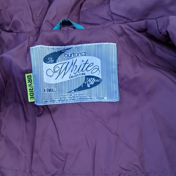 Burton Snowboarding Jacket - Picture 3 of 9